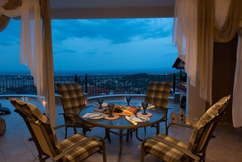 Apartamento Amazing View With Huge Balcony Veria  Exterior foto