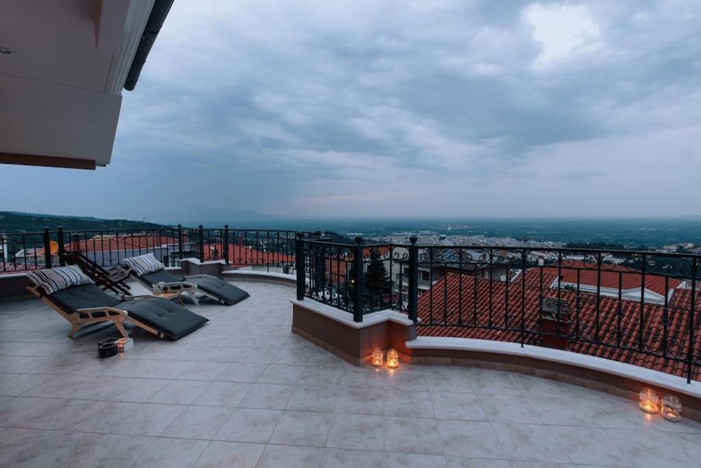 Apartamento Amazing View With Huge Balcony Veria  Exterior foto
