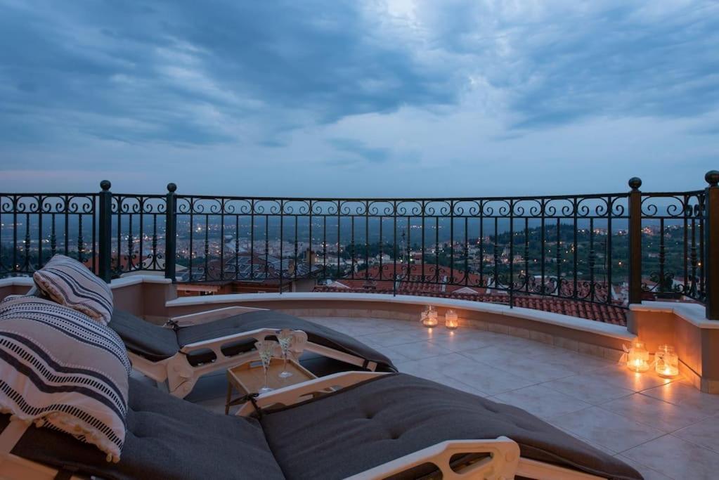 Apartamento Amazing View With Huge Balcony Veria  Exterior foto
